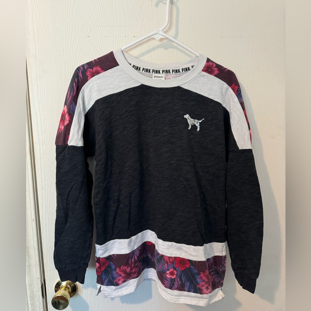 Pink by Victoria secret - size XS - cute pullover